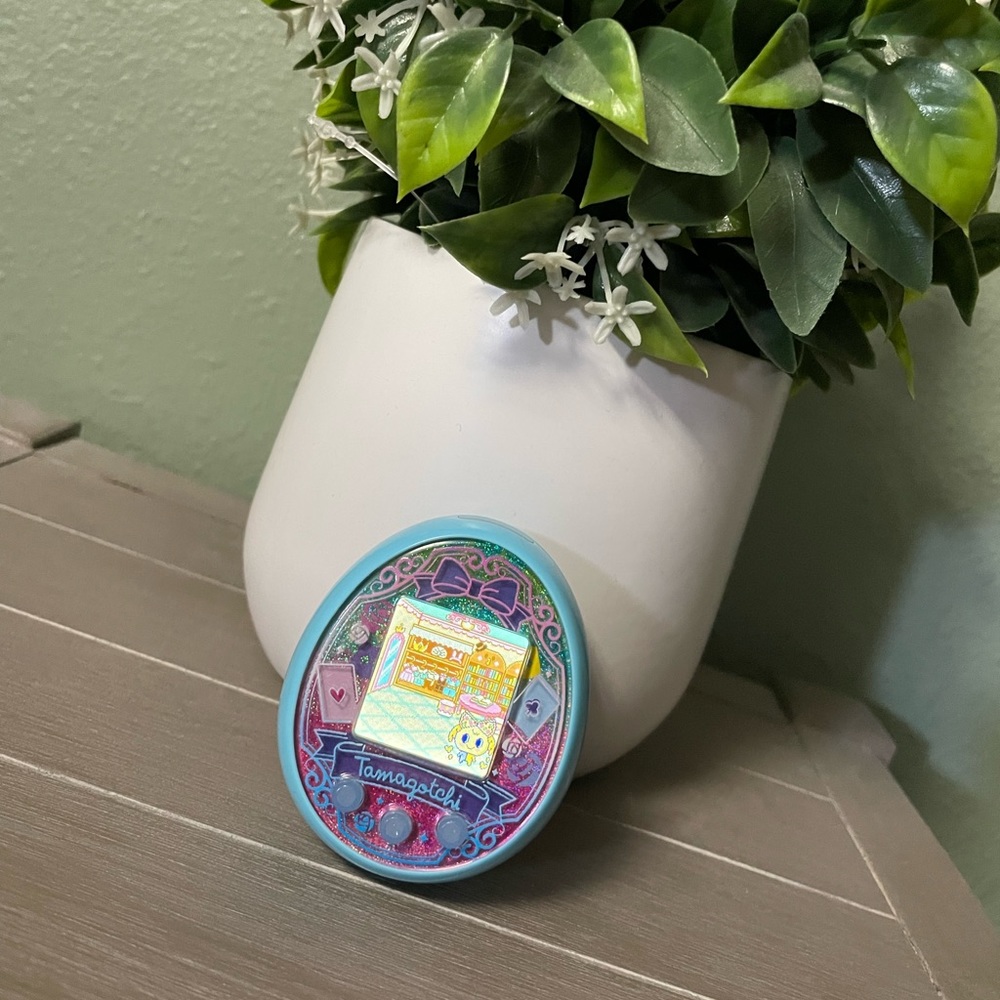 Tamagotchi On Wonder Garden